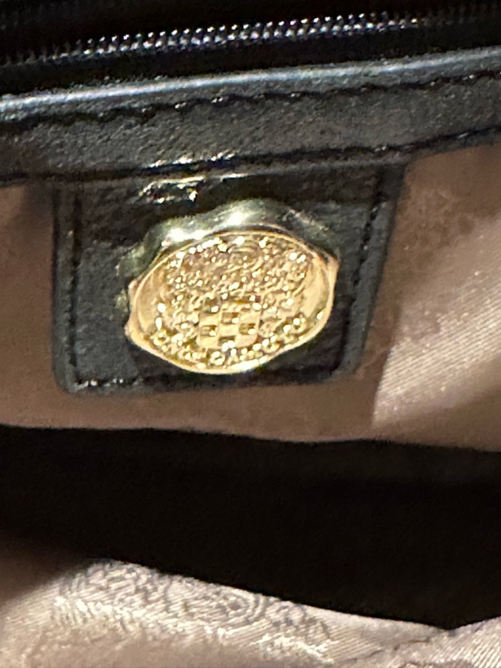 Vince Camuto snake print tote bag - Picture 8 of 13